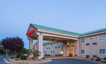 Ramada Strasburg