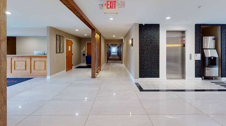 <b>Ramada Strasburg Lobby</b>. Images powered by <a href="https://iceportal.shijigroup.com/" title="IcePortal" target="_blank">IcePortal</a>.