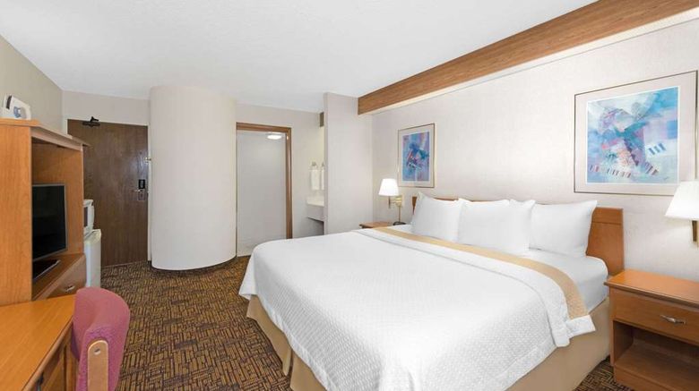 <b>Days Inn Liberal KS Room</b>. Images powered by <a href="https://iceportal.shijigroup.com/" title="IcePortal" target="_blank">IcePortal</a>.