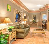 Days Inn & Suites Osceola Lobby