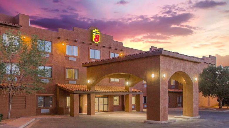 Super 8 Page/Lake Powell Exterior. Images powered by <a href="https://iceportal.shijigroup.com" target="_blank" rel="noopener">Ice Portal</a>.