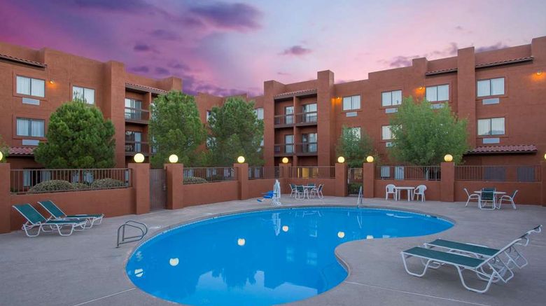 <b>Super 8 Page/Lake Powell Pool</b>. Images powered by <a href="https://iceportal.shijigroup.com/" title="IcePortal" target="_blank">IcePortal</a>.