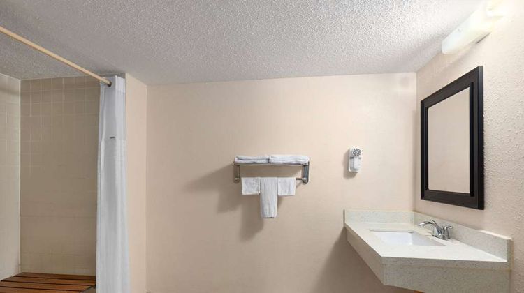 Super 8 Fort Mitchell/Cinci OH Downtown Room