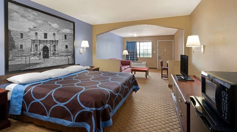 <b>Super 8 San Antonio/Riverwalk Area Suite</b>. Images powered by <a href="https://iceportal.shijigroup.com/" title="IcePortal" target="_blank">IcePortal</a>.