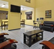 Super 8 San Antonio/Riverwalk Area Lobby