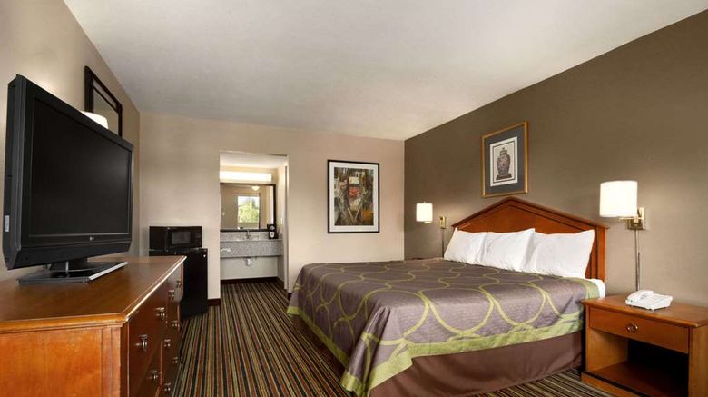 <b>Super 8 Chattanooga/East Ridge Room</b>. Images powered by <a href="https://iceportal.shijigroup.com/" title="IcePortal" target="_blank">IcePortal</a>.