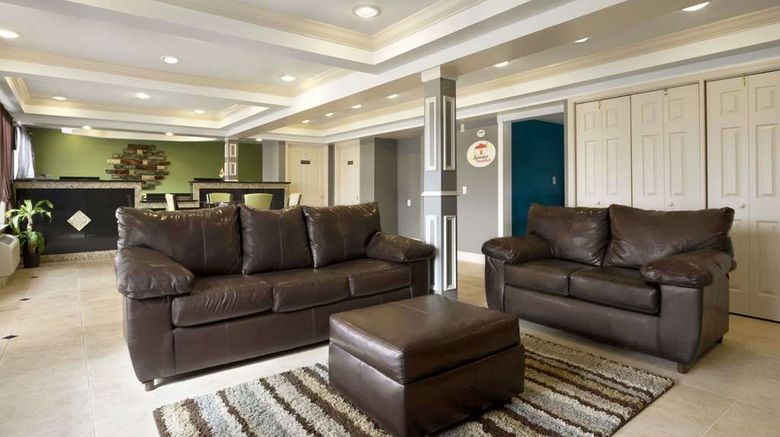 <b>Super 8 Chattanooga/East Ridge Lobby</b>. Images powered by <a href="https://iceportal.shijigroup.com/" title="IcePortal" target="_blank">IcePortal</a>.