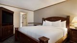 Baymont Inn & Suites Des Moines North Suite