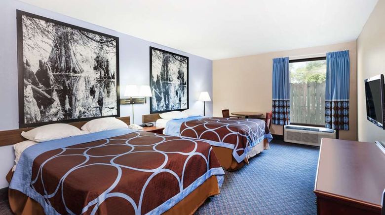 <b>Super 8 Indianola Room</b>. Images powered by <a href="https://iceportal.shijigroup.com/" title="IcePortal" target="_blank">IcePortal</a>.