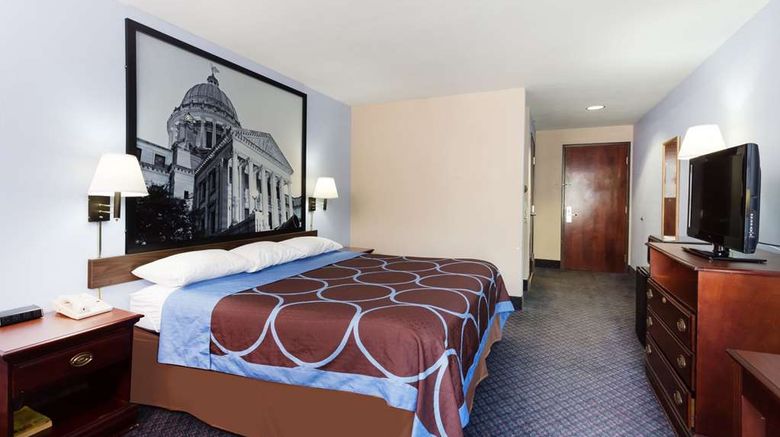 <b>Super 8 Indianola Room</b>. Images powered by <a href="https://iceportal.shijigroup.com/" title="IcePortal" target="_blank">IcePortal</a>.
