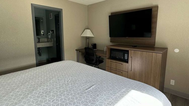 Baymont by Wyndham Coalinga Room