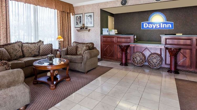 Days Inn Hillsboro TX Lobby