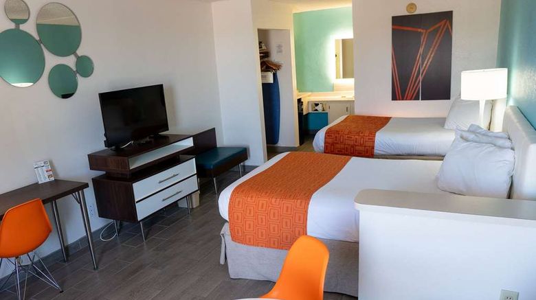 <b>Howard Johnson Inn and Suites Clearwater Room</b>. Images powered by <a href="https://iceportal.shijigroup.com/" title="IcePortal" target="_blank">IcePortal</a>.