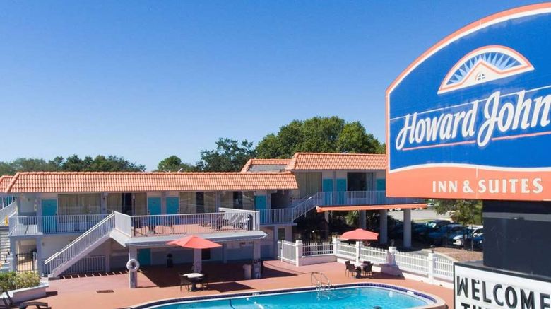 <b>Howard Johnson Inn and Suites Clearwater Exterior</b>. Images powered by <a href="https://iceportal.shijigroup.com/" title="IcePortal" target="_blank">IcePortal</a>.