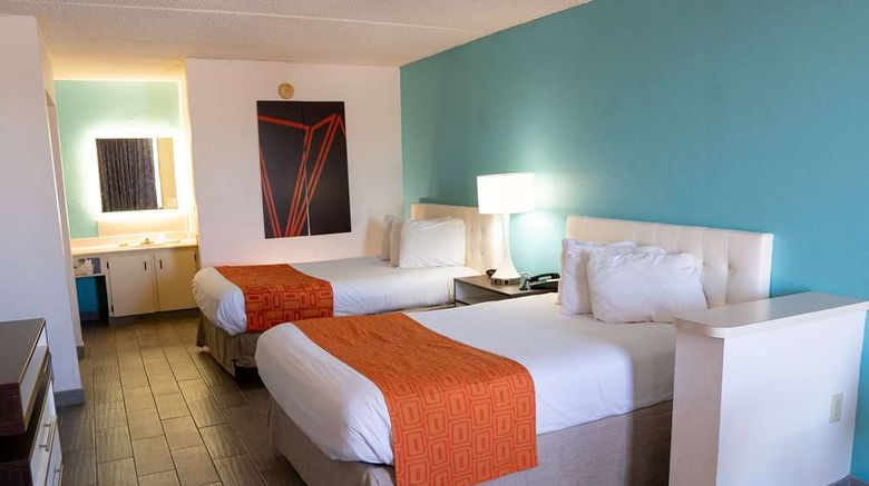 <b>Howard Johnson Inn and Suites Clearwater Room</b>. Images powered by <a href="https://iceportal.shijigroup.com/" title="IcePortal" target="_blank">IcePortal</a>.