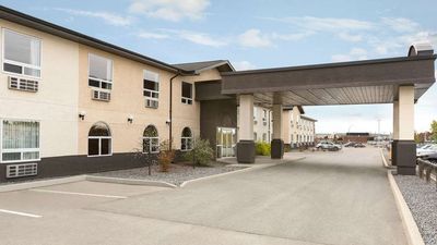 Days Inn and Suites Thompson