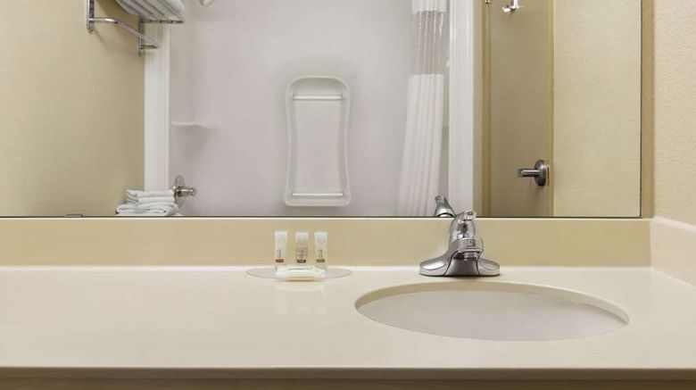 <b>Days Inn and Suites Thompson Room</b>. Images powered by <a href="https://iceportal.shijigroup.com/" title="IcePortal" target="_blank">IcePortal</a>.