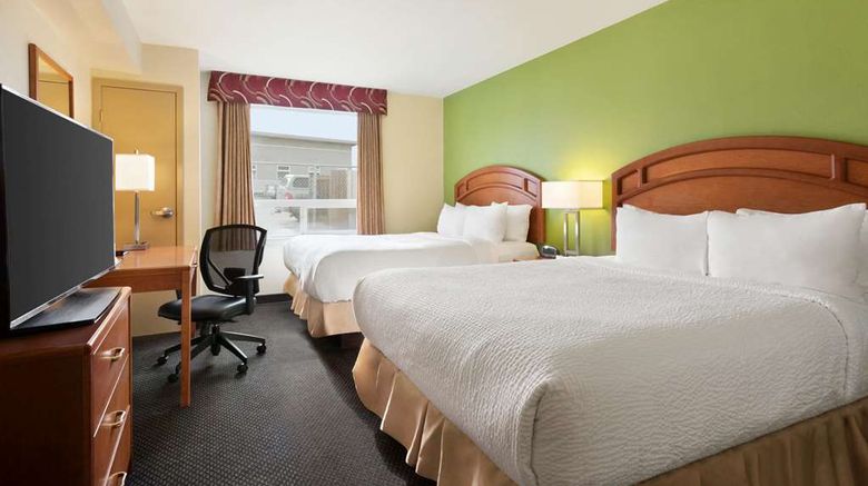 <b>Days Inn and Suites Thompson Suite</b>. Images powered by <a href="https://iceportal.shijigroup.com/" title="IcePortal" target="_blank">IcePortal</a>.