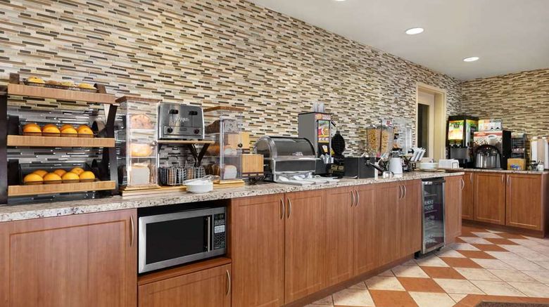 <b>Days Inn and Suites Thompson Restaurant</b>. Images powered by <a href="https://iceportal.shijigroup.com/" title="IcePortal" target="_blank">IcePortal</a>.