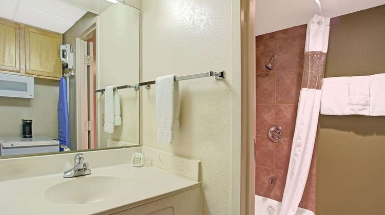 Super 8 Wheat Ridge/Denver West Room