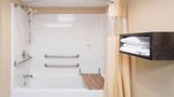Days Inn Goodlettsville Room