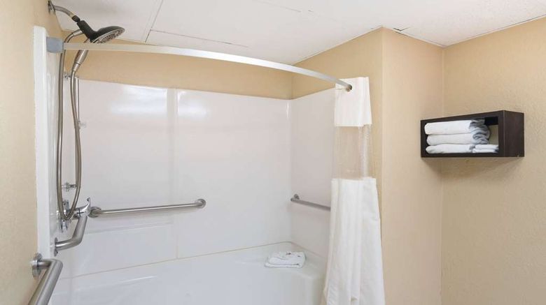 <b>Days Inn Goodlettsville Room</b>. Images powered by <a href="https://iceportal.shijigroup.com/" title="IcePortal" target="_blank">IcePortal</a>.