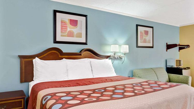 Super 8 Raleigh Downtown South Room