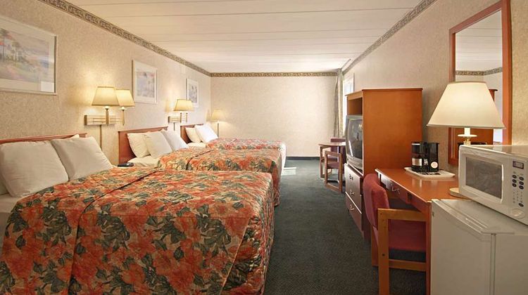 Days Inn Atlantic City Beachblock Suite