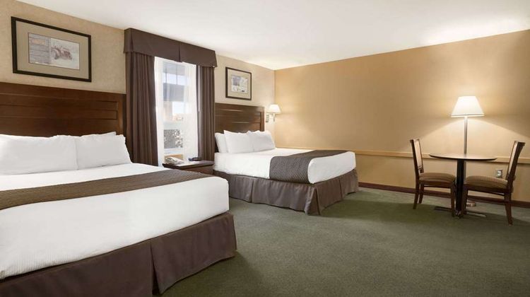 Days Inn Estevan Room