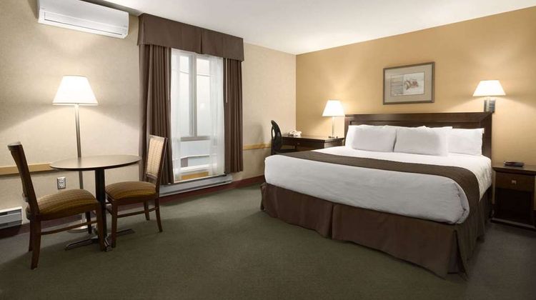 Days Inn Estevan Room