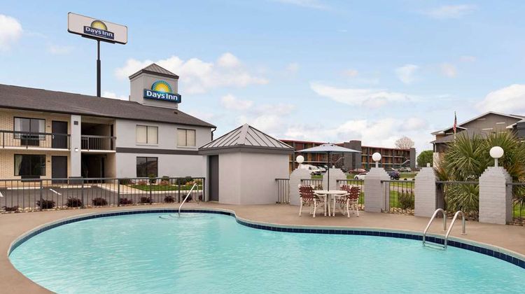 Days Inn Rock Hill Pool