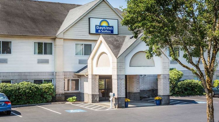 Days Inn & Suites Vancouver Exterior