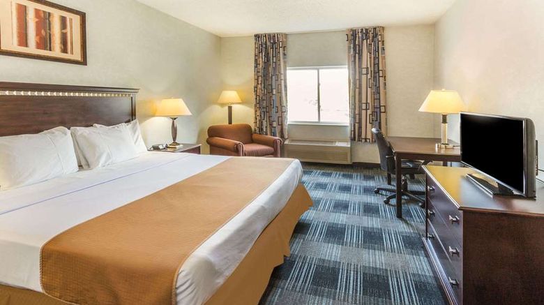<b>Days Inn & Suites Vancouver Room</b>. Images powered by <a href="https://iceportal.shijigroup.com/" title="IcePortal" target="_blank">IcePortal</a>.