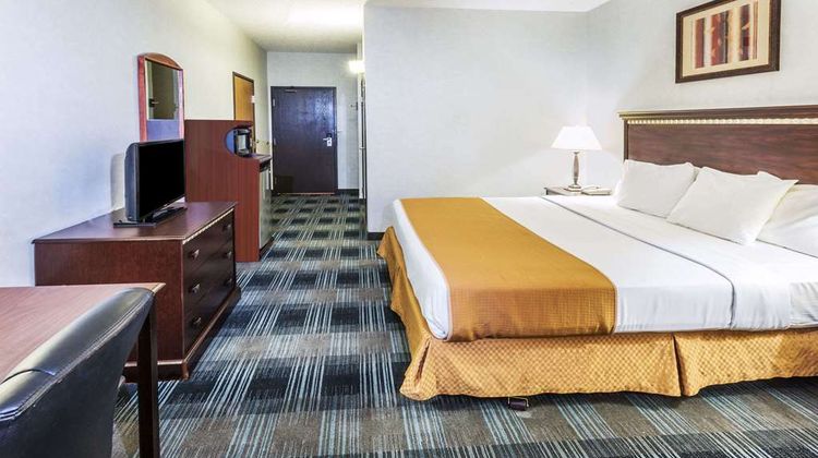 Days Inn & Suites Vancouver Room