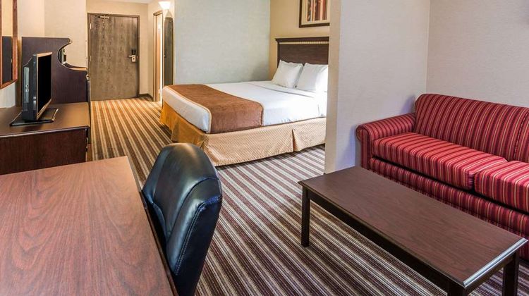 Days Inn & Suites Vancouver Suite