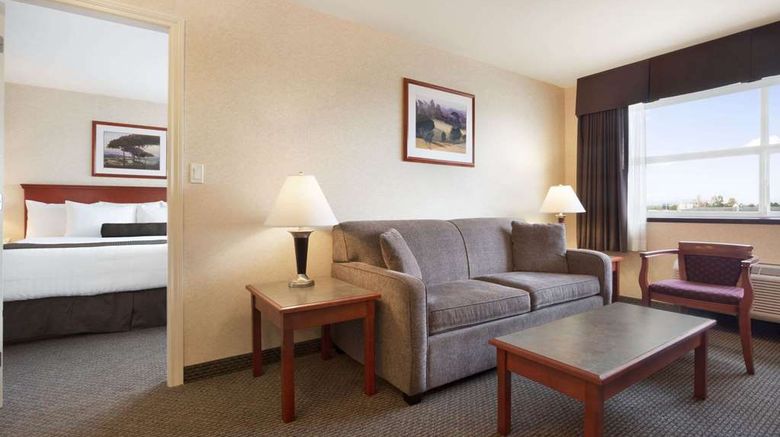 <b>Days Inn & Suites Langley Suite</b>. Images powered by <a href="https://iceportal.shijigroup.com/" title="IcePortal" target="_blank">IcePortal</a>.