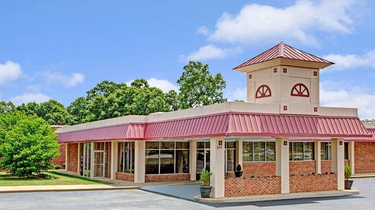 Super 8 Gaffney Exterior