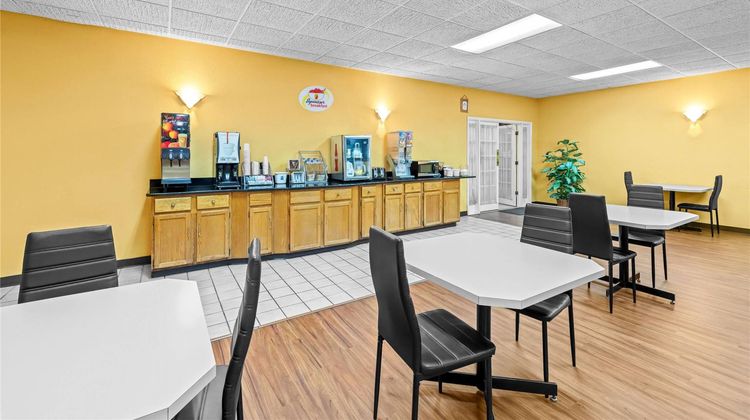 Super 8 Gaffney Restaurant