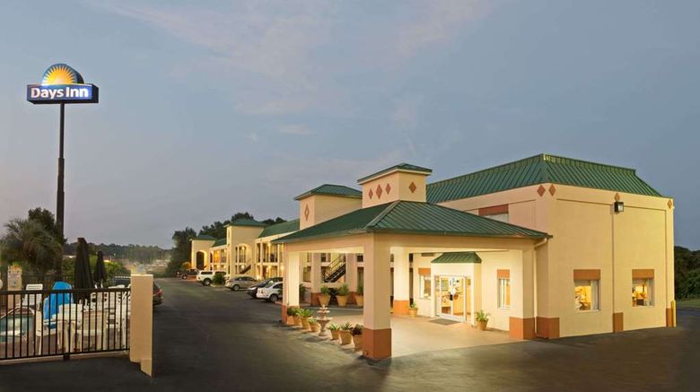 Days Inn Greenville Exterior. Images powered by <a href="https://iceportal.shijigroup.com" target="_blank" rel="noopener">Ice Portal</a>.