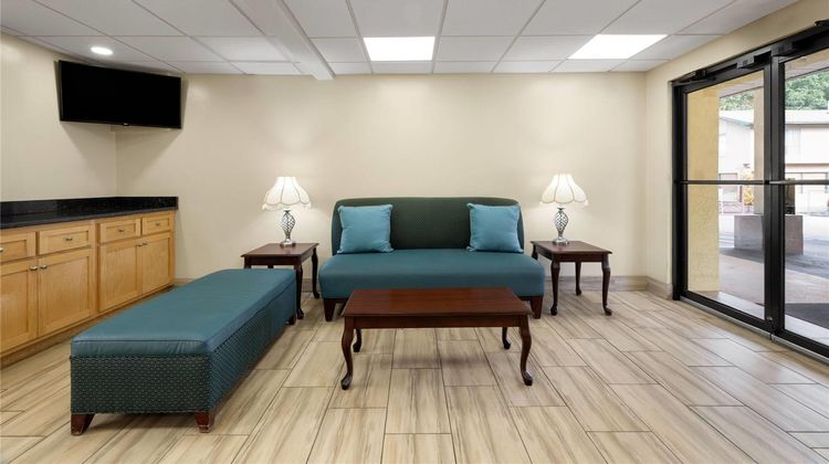 Days Inn Murphy Lobby