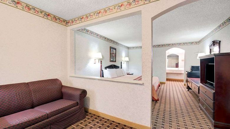 <b>Super 8 Dallas South Suite</b>. Images powered by <a href="https://iceportal.shijigroup.com/" title="IcePortal" target="_blank">IcePortal</a>.