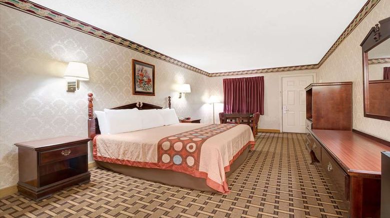 <b>Super 8 Dallas South Room</b>. Images powered by <a href="https://iceportal.shijigroup.com/" title="IcePortal" target="_blank">IcePortal</a>.