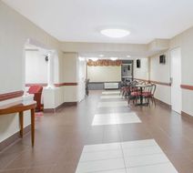 Ramada Edgewood Hotel & Conf Center Lobby