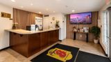 Super 8 Lake Country/Winfield Area Lobby