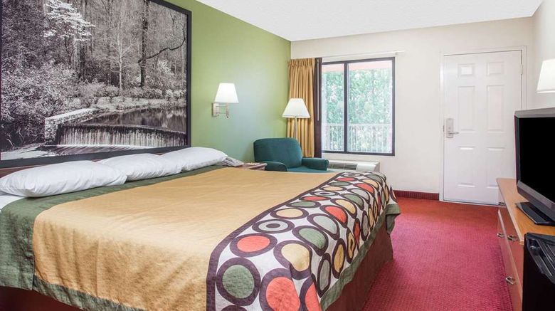 <b>Super 8 Lavonia Room</b>. Images powered by <a href="https://iceportal.shijigroup.com/" title="IcePortal" target="_blank">IcePortal</a>.