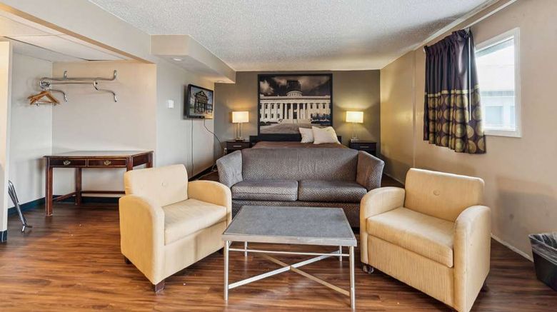 <b>Super 8 Millbury/Toledo Lobby</b>. Images powered by <a href="https://iceportal.shijigroup.com/" title="IcePortal" target="_blank">IcePortal</a>.