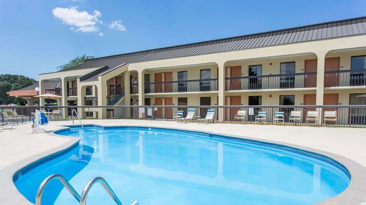 Days Inn Norfolk Pool