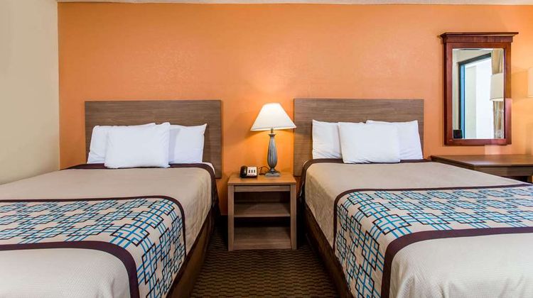 Days Inn Norfolk Room