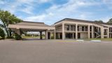 Days Inn Norfolk Exterior