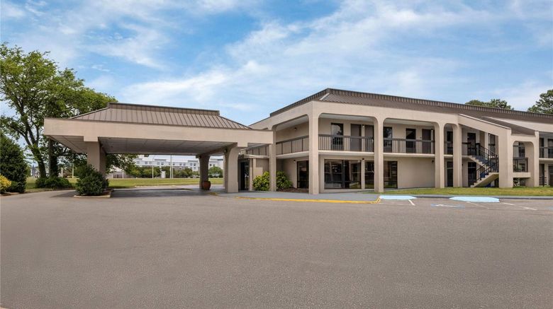 <b>Days Inn Norfolk Exterior</b>. Images powered by <a href="https://iceportal.shijigroup.com/" title="IcePortal" target="_blank">IcePortal</a>.